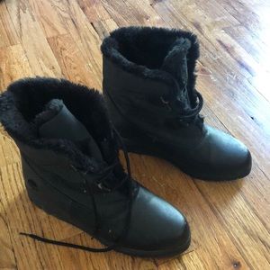 Totes winter snow boots size 8 faux fur lined